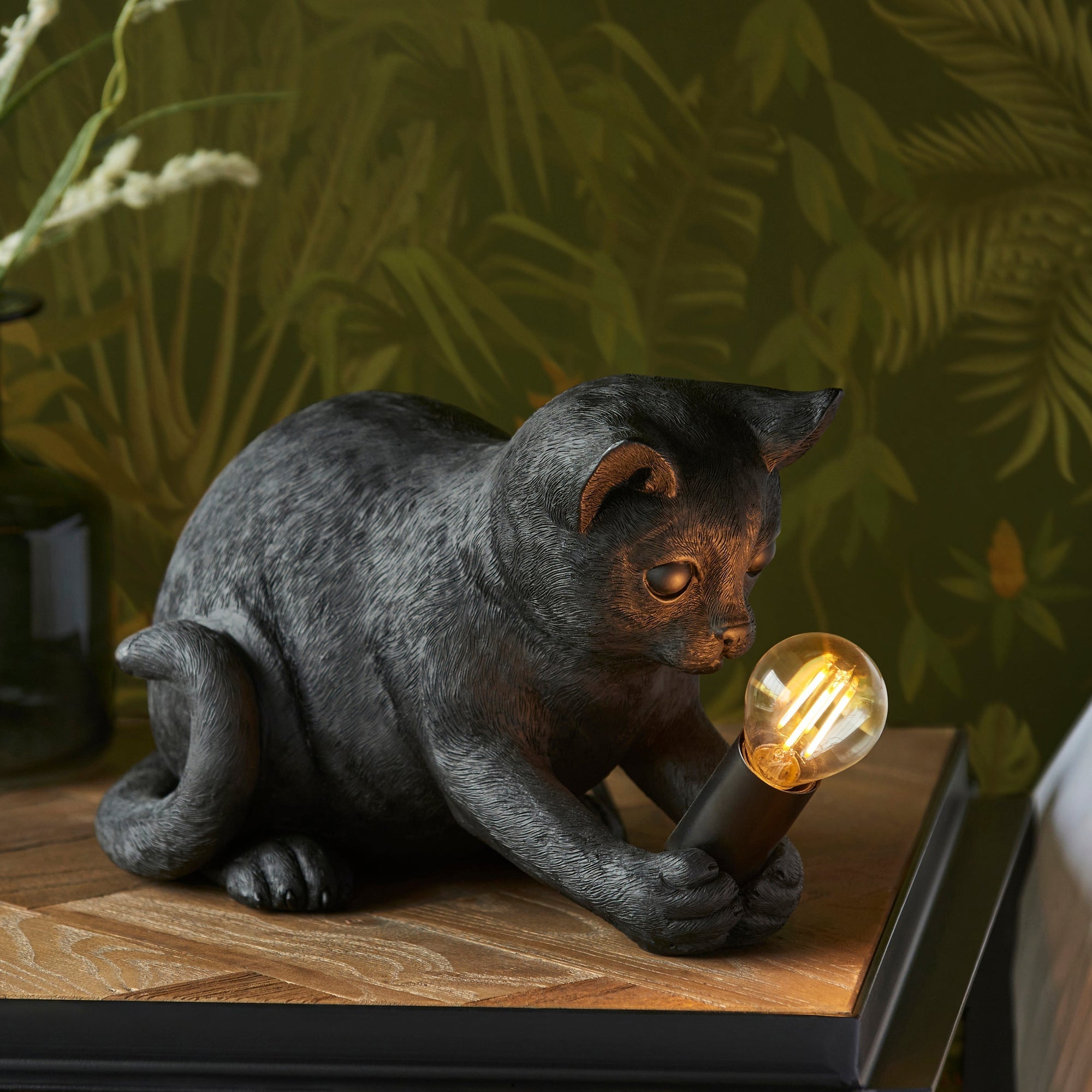 Decorative Golden Cat Table Lamp with Edison Bulb