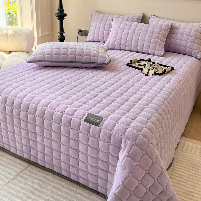 Soft Quilted Throw Blanket for Bed and Sofa Bedspread Cover