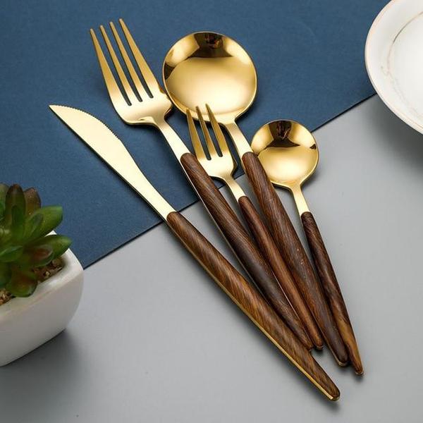 5 Piece Cutlery Set with Wood Handle