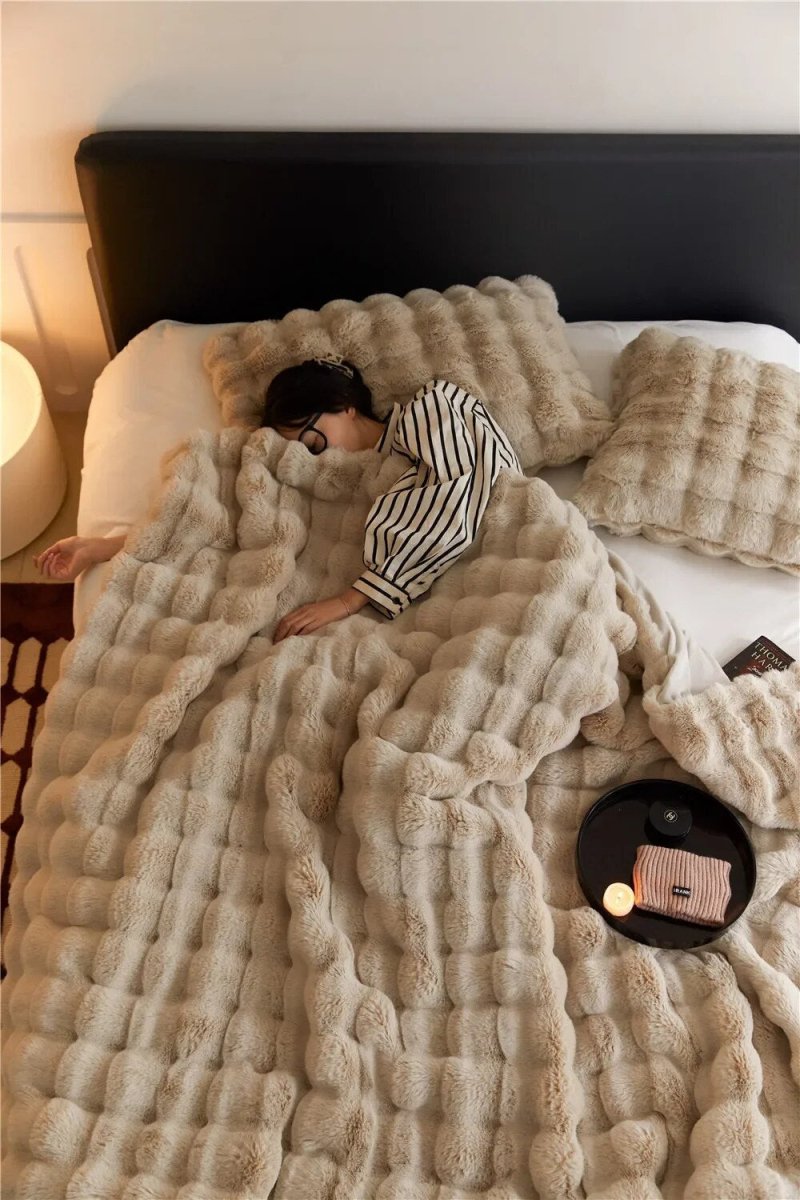 Luxury Plush Winter Blanket Throw Ultra Soft Warm Faux Fur Bed